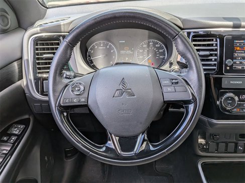 Used 2018 Mitsubishi Outlander LE image 12
