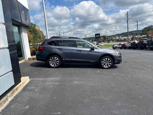 Used 2016 Subaru Outback 2.5i Limited image 2