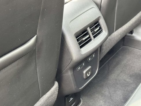 Used 2020 Chevrolet Equinox Premier image 12