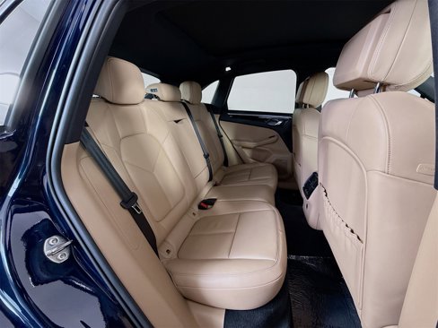 Certified 2022 Porsche Macan image 21