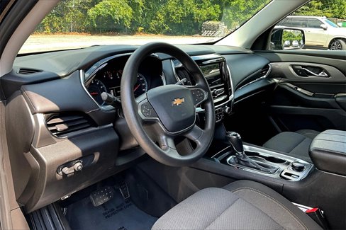 Used 2020 Chevrolet Traverse LS image 16