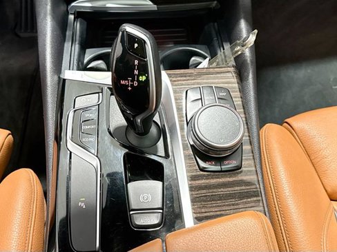 Used 2019 BMW 530i xDrive w/ Convenience Package image 16