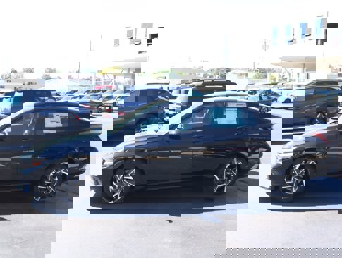 New 2025 Hyundai Elantra Sport image 9