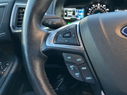 Used 2023 Ford Edge SEL image 15