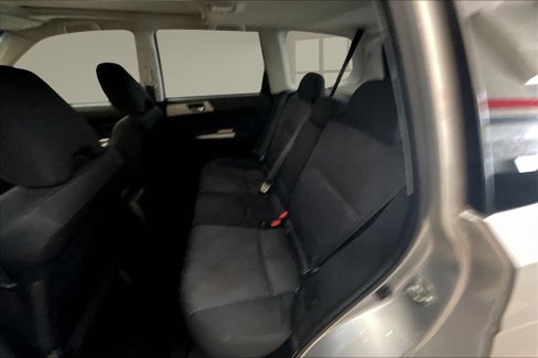 Used 2010 Subaru Forester 2.5X Premium image 23