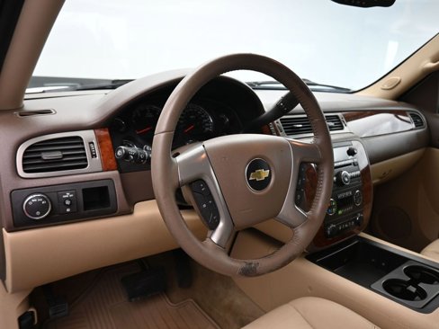Used 2014 Chevrolet Tahoe LT image 13