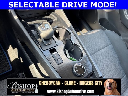 Used 2022 Nissan Rogue SV image 10