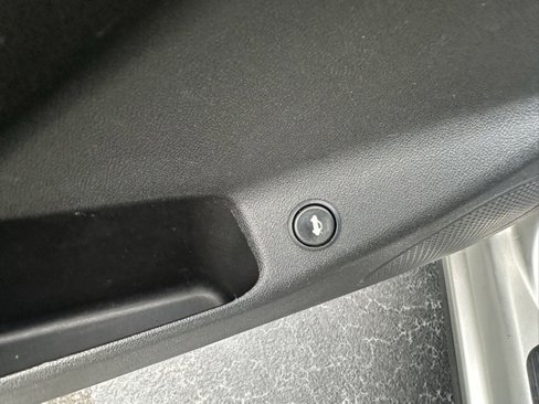 Used 2008 Pontiac G6 Value Leader image 15