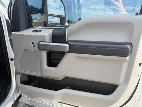 Used 2017 Ford F250 XLT w/ XLT Value Package image 40