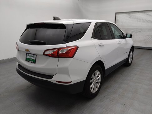 Used 2020 Chevrolet Equinox LS w/ LS Convenience Package image 9