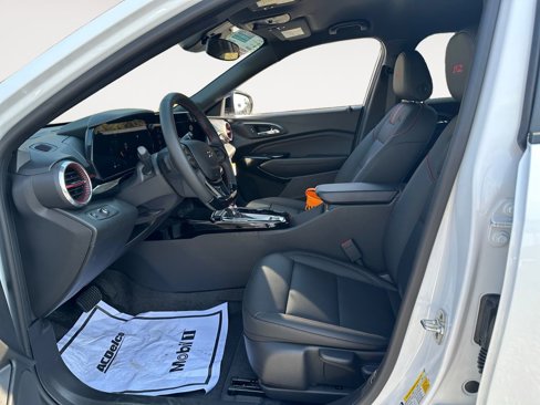 New 2025 Chevrolet Trax RS w/ Driver Confidence Package image 13