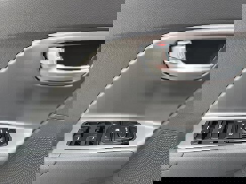 Used 2020 Kia Niro LX image 10