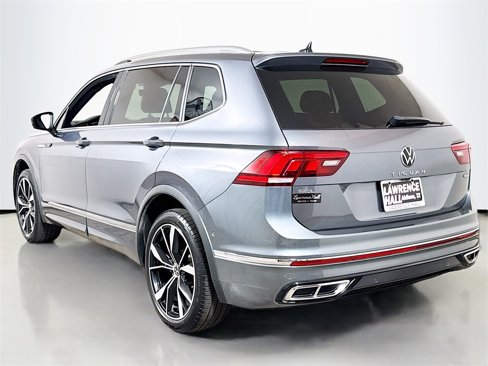 Used 2022 Volkswagen Tiguan SEL R-Line image 6