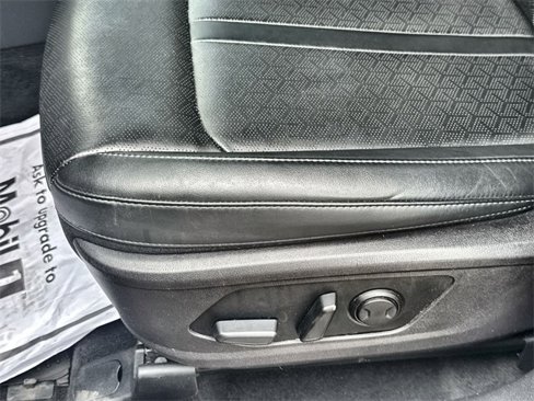 Used 2021 Kia Sorento S image 14