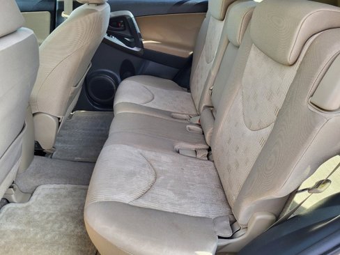Used 2011 Toyota RAV4 4WD image 16