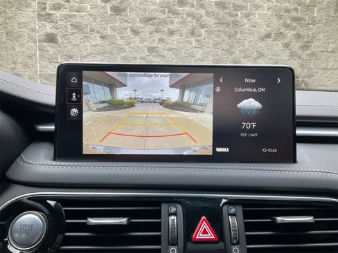 Used 2023 Genesis G70 2.0T image 22