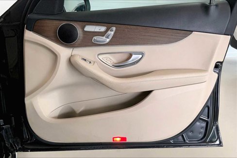 Used 2019 Mercedes-Benz C 300 4MATIC Sedan w/ Premium Package image 28