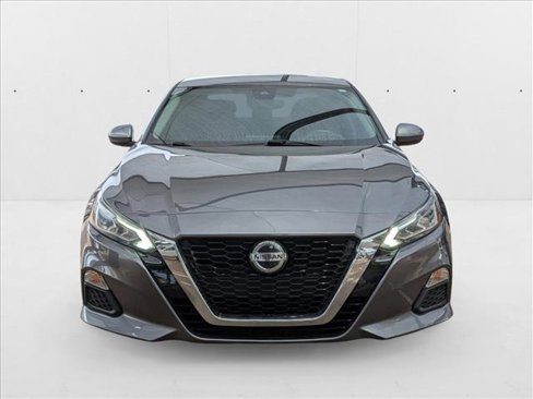 Used 2021 Nissan Altima 2.5 SV image 2