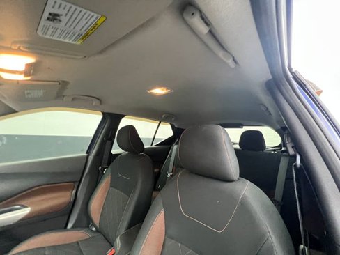 Used 2020 Nissan Kicks SR image 40