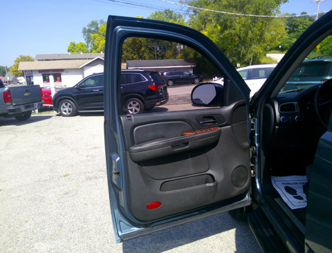 Used 2009 Chevrolet Avalanche LT image 16