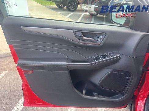 Used 2024 Ford Escape Active image 11