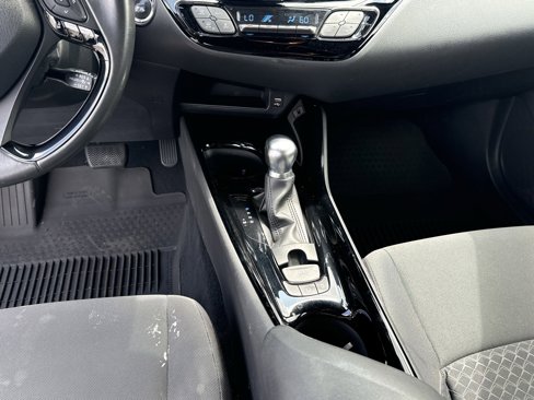 Used 2022 Toyota C-HR Nightshade image 16