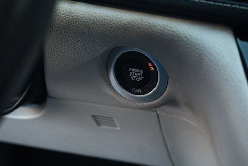 Used 2021 Chrysler Pacifica Touring-L image 21