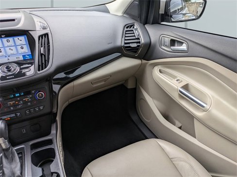 Used 2018 Ford Escape Titanium w/ Ford Safe & Smart Package image 18