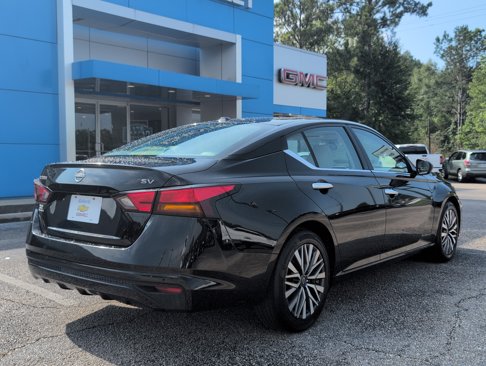 Used 2024 Nissan Altima 2.5 SV image 5