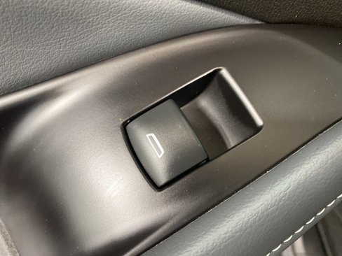 Used 2020 Buick Enclave Essence w/ Sport Touring Edition image 36