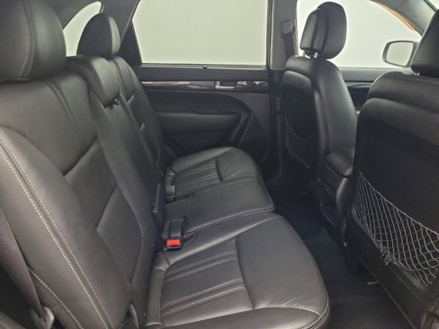 Used 2015 Kia Sorento LX image 19