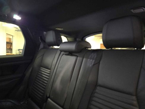 Used 2020 Land Rover Discovery Sport S image 16