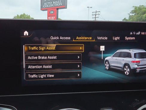 Used 2021 Mercedes-Benz GLB 250 4MATIC w/ Premium Package image 76