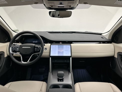 New 2025 Land Rover Discovery Sport S image 7