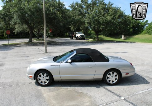 Used 2004 Ford Thunderbird image 5