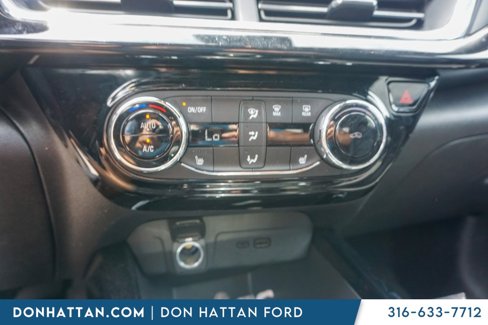 Used 2024 Chevrolet Trax RS image 9