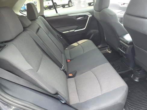 Used 2019 Toyota RAV4 XLE image 40