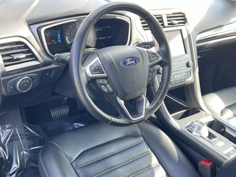 Used 2019 Ford Fusion SEL image 16