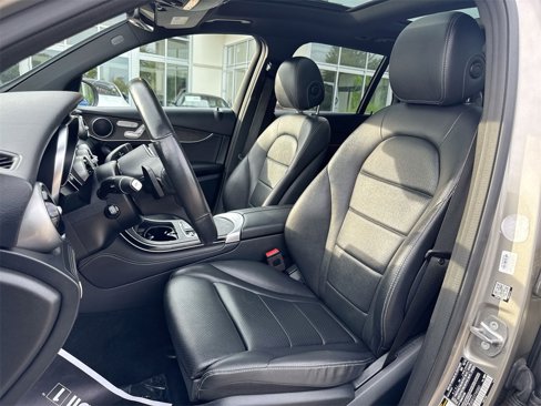 Certified 2020 Mercedes-Benz GLC 300 4MATIC image 11