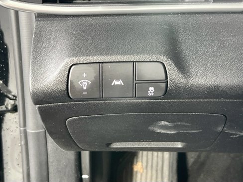 Used 2023 Hyundai Elantra SEL w/ Cargo Package image 10