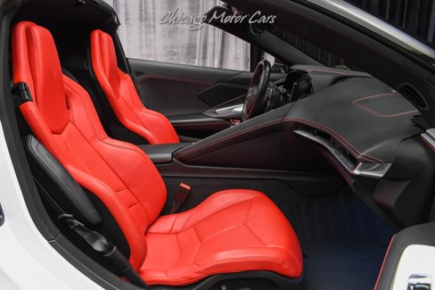 Used 2021 Chevrolet Corvette Stingray Coupe w/ 1LT image 21
