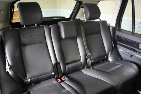 Used 2011 Land Rover Range Rover Sport HSE image 32