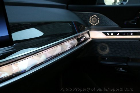 Used 2023 BMW 760i xDrive w/ Executive Package image 24