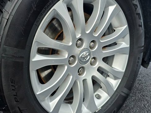 Used 2017 Toyota Sienna XLE Premium image 7