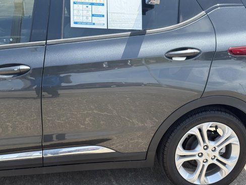 Used 2020 Chevrolet Bolt LT image 22