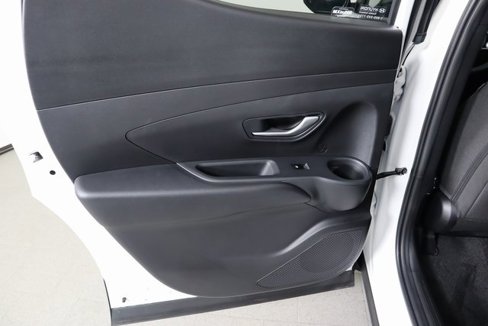 Used 2025 Hyundai Santa Cruz SE image 16