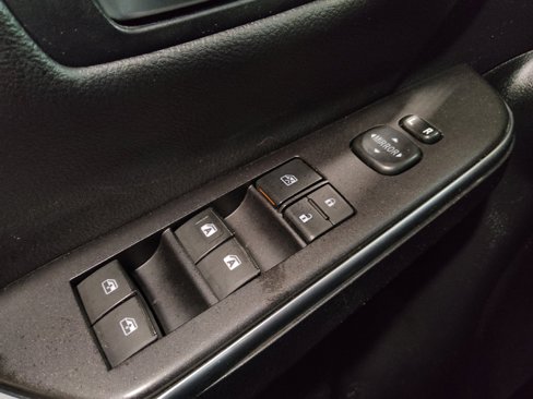Used 2016 Toyota Camry LE image 27
