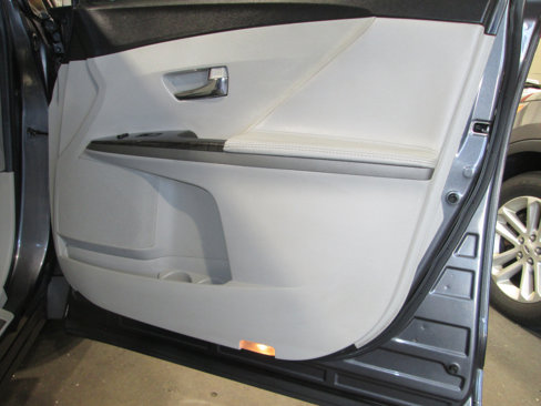 Used 2015 Toyota Venza XLE image 25