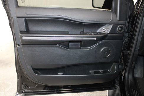 Used 2021 Ford Expedition Max XLT image 21