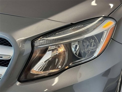 Used 2015 Mercedes-Benz GLA 250 4MATIC image 7